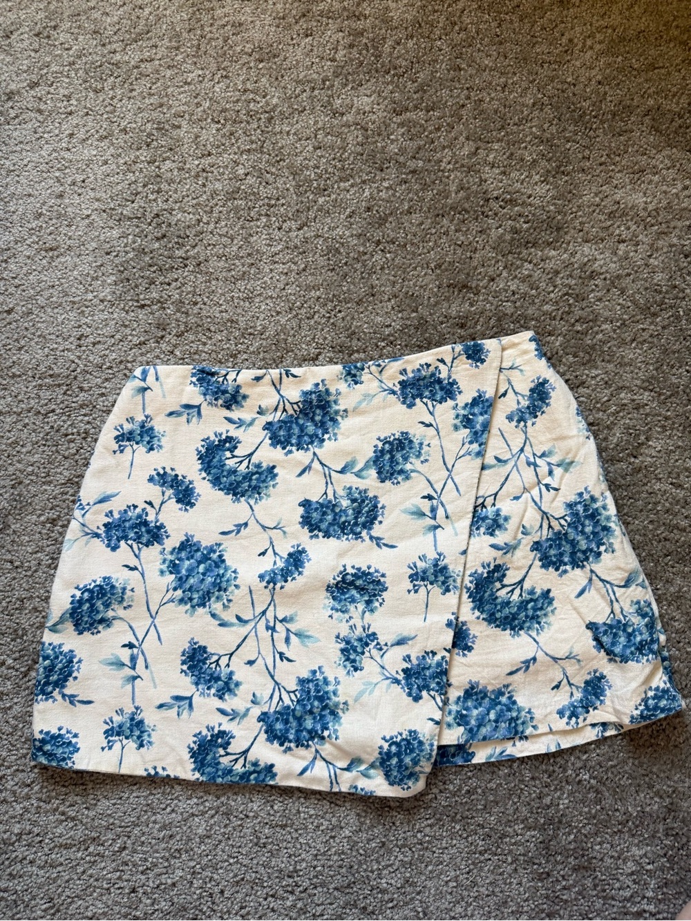 Abercrombie & Fitch Linen Cream Mini Skort with Blue Floral Print